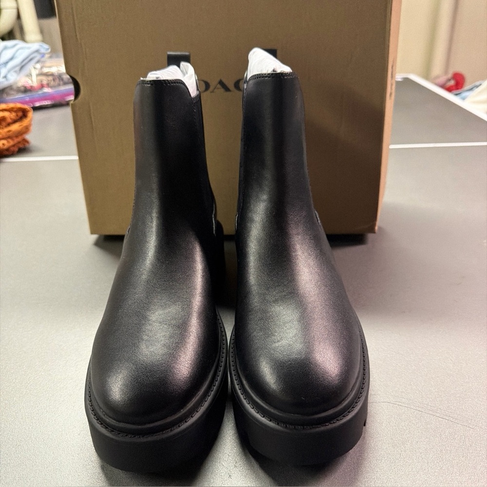 Coach Colson Signature Pull On Boot Womens Size 9B Leather Ankle‎ Graphic/Black